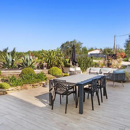 ヴィラ La Basse Menantie - De Gamme & Spacieuse *