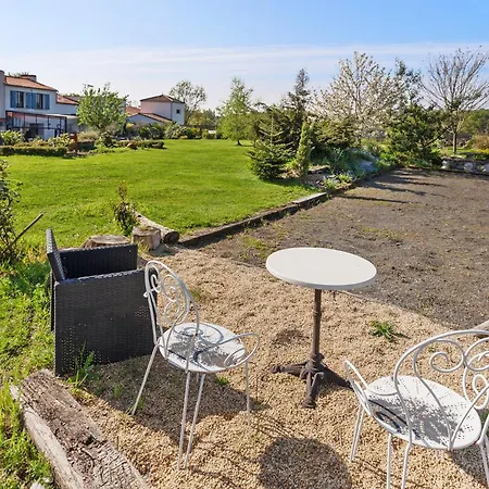 ヴィラ La Basse Menantie - De Gamme & Spacieuse