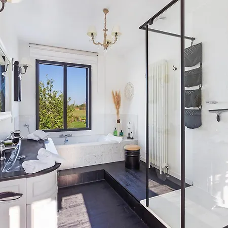 ヴィラ La Basse Menantie - De Gamme & Spacieuse