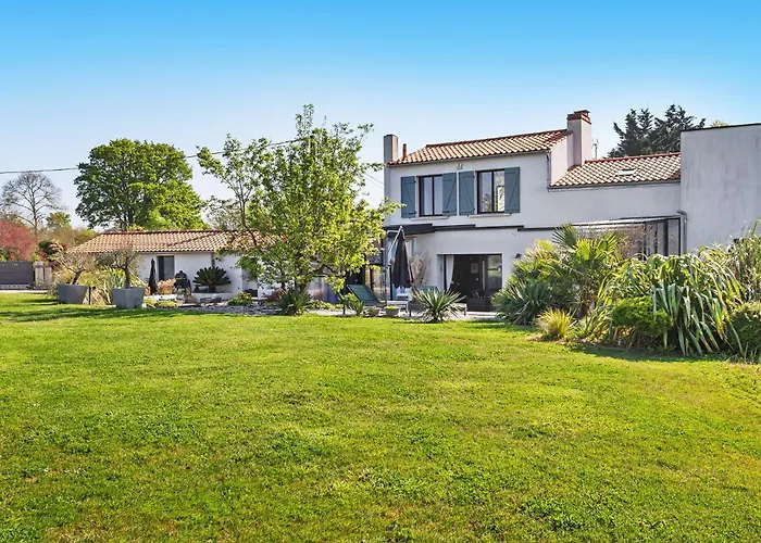 Villa La Basse Menantie - De Gamme & Spacieuse Pont-Saint-Martin