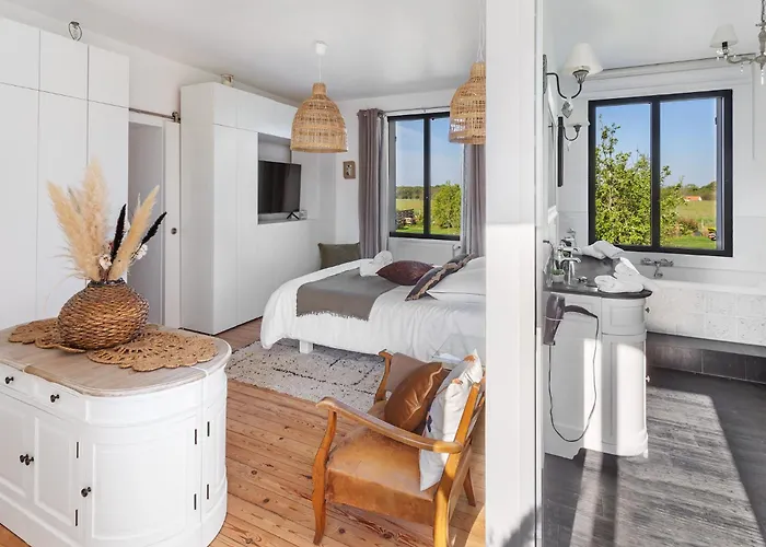 La Basse Menantie - De Gamme & Spacieuse *