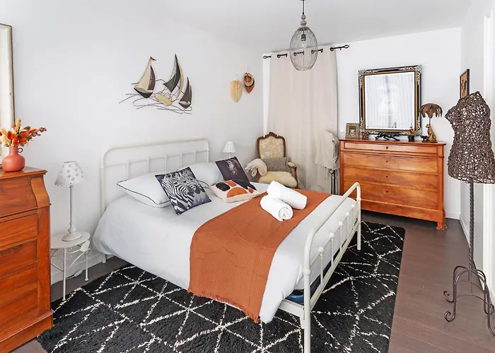 Villa La Basse Menantie - De Gamme & Spacieuse *