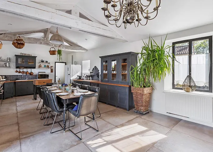 La Basse Menantie - De Gamme & Spacieuse *