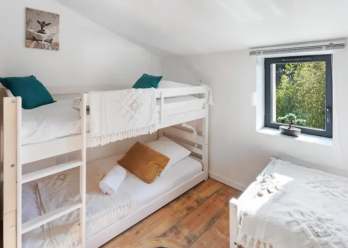 La Basse Menantie - De Gamme & Spacieuse Villa *